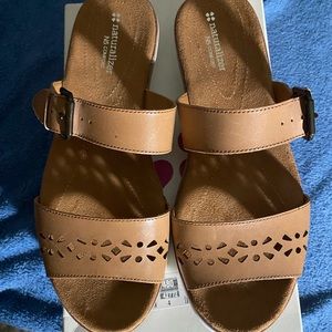 Naturalizer Sandals!